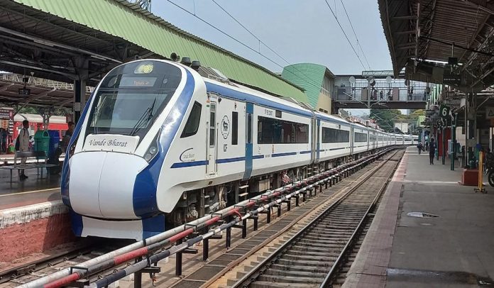 Train Cancelled: 15 trains including Vandebharat and Shatabdi canceled, 25 trains routes changed; See the full list here Vande Bharat New Stoppage: Meerut-Lucknow Vande Bharat Express will now stop at this station as well, new stoppage from 27th July