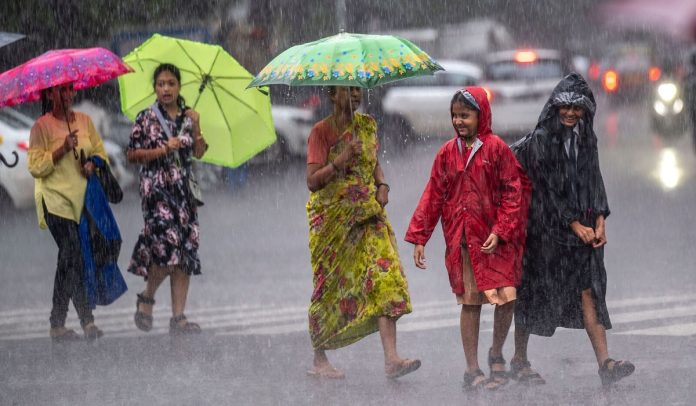 Rainfall Update: Heavy rain warning for 2 days in Delhi, know the weather condition