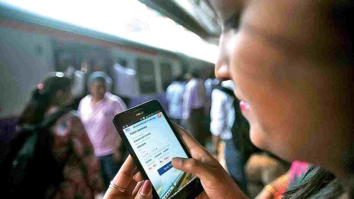 IRCTC Train Booking: IRCTC has changed the rules for booking tickets online, now Aadhaar plays an important role.