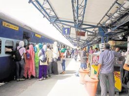 Railway Station: Now cash will not work at the railway station, food and water will be available only through UPI? Railways told the whole truth