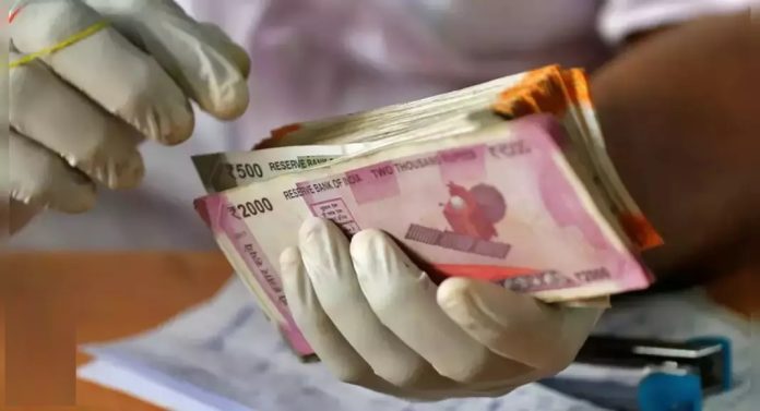 Special Savings Scheme: Invest Rs 405 daily and get Rs 1 crore on maturity, check scheme details here Special Savings Scheme: Invest Rs 405 daily and get Rs 1 crore on maturity, check scheme details here