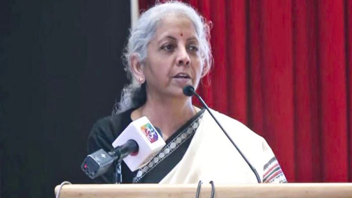 Cash Deposit Limit: Bank customers beware! You may have to pay 60% tax on depositing cash, these are the income tax guidelines Cash Deposit Limit: Bank customers beware! You may have to pay 60% tax on depositing cash, these are the income tax guidelines