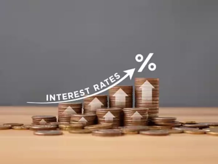 FD Rates: These banks are paying the highest interest on 400 days FD, check where and how to invest money FD Rates: These banks are paying the highest interest on 400 days FD, check where and how to invest money