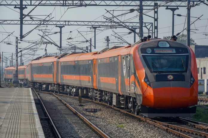 Indian Railways: Good news for the middle class, Railway Minister makes a big announcement regarding Amrit Bharat train Indian Railways: Good news for the middle class, Railway Minister makes a big announcement regarding Amrit Bharat train