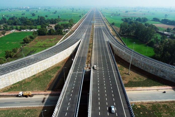 New Expressway: 700 KM long expressway will connect Purvanchal to West UP, work will start soon New Expressway: 700 KM long expressway will connect Purvanchal to West UP, work will start soon