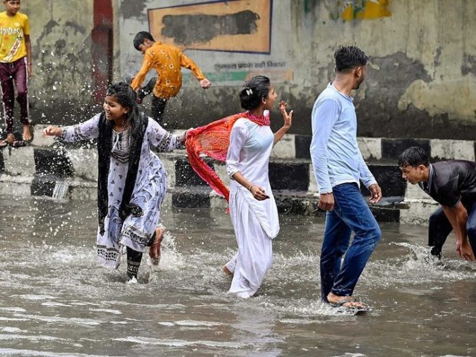 IMD Rain Alert: There will be heavy rain in these five states today, Meteorological Department gave this information IMD Rain Alert: There will be heavy rain in these five states today, Meteorological Department gave this information
