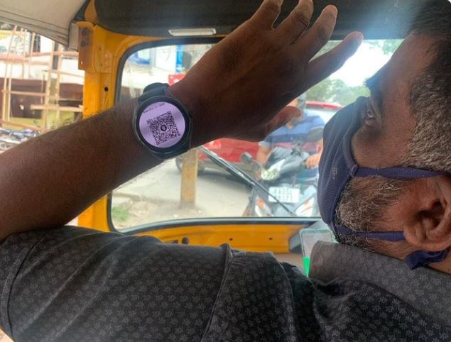 Railway Minister praised auto driver after seeing 'UPI Swag', video goes viral Railway Minister praised auto driver after seeing 'UPI Swag', video goes viral