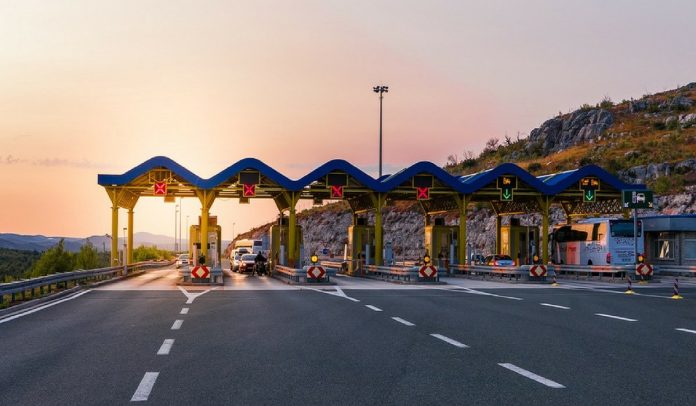 Expressway Toll News: Only toll of Dwarka Expressway will end, Nitin Gadkari's ministry is preparing for a big change Expressway Toll News: Only toll of Dwarka Expressway will end, Nitin Gadkari's ministry is preparing for a big change