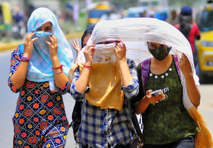 IMD Alert: Winds will blow at the speed of 40 KM for 3 days this week in Delhi, yellow alert issued