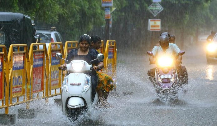 Heavy Rain Alert: Heavy rain alert in Delhi-NCR even today, schools closed, check updates