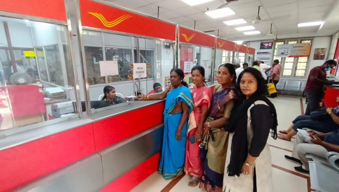 Post Office Scheme: By depositing Rs 10 lakh in this post office scheme, you can earn interest of Rs 4 lakh 49 thousand. Post Office Scheme: By depositing Rs 10 lakh in this post office scheme, you can earn interest of Rs 4 lakh 49 thousand.