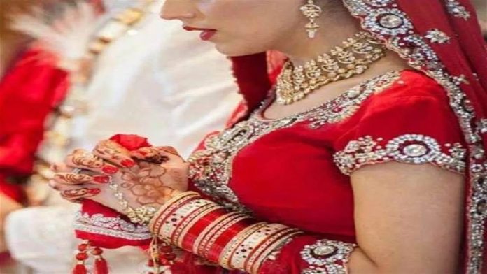 Groom made such a dirty demand in front of everyone on wedding day; bride refused to take the rounds