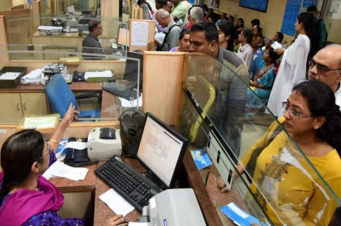 Bank New Circular: RBI issued a new circular on these banks, know from brokerage firms how it will affect the sector