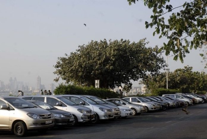 Government order..! Now you will have to pay parking fee for parking your vehicle outside your house, order issued for 17 cities Government order..! Now you will have to pay parking fee for parking your vehicle outside your house, order issued for 17 cities