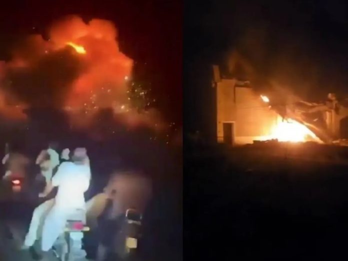 Operation Sindoor: Pakistanis themselves are giving evidence of India's attack, many videos of missile attack surfaced Operation Sindoor: Pakistanis themselves are giving evidence of India's attack, many videos of missile attack surfaced