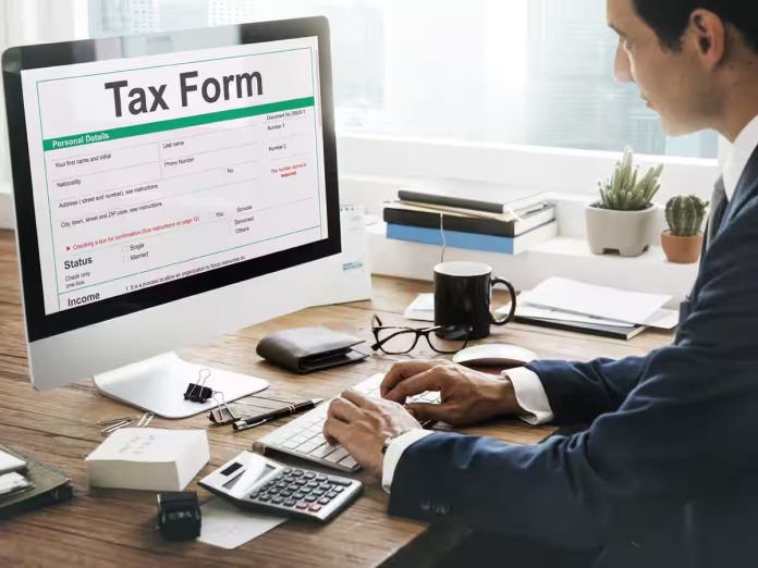 ITR Filing 2025: Before filing income tax return, definitely check these two things, otherwise you will get notice immediately ITR Filing 2025: Before filing income tax return, definitely check these two things, otherwise you will get notice immediately