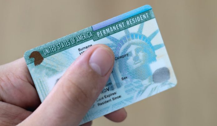 Green Card holders: Big news! America's strict warning to Green Card holders, citizenship can be taken away! Know the reason