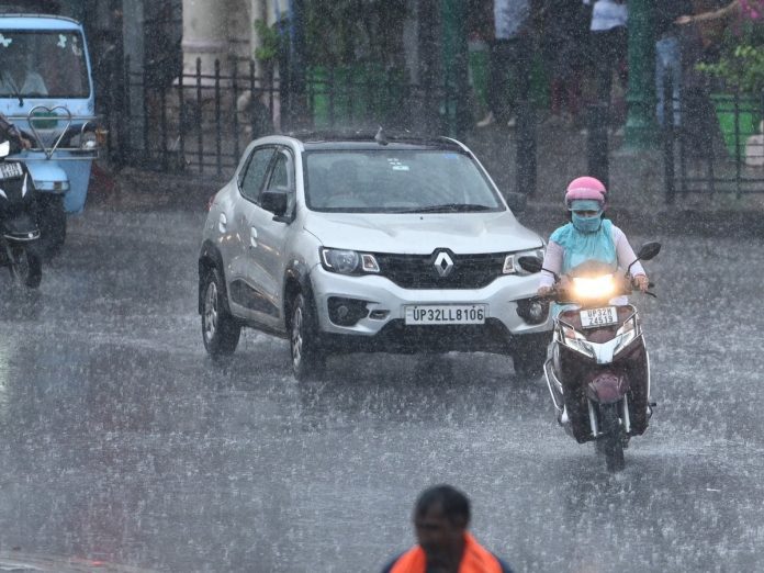 IMD Rainfall Alert: There will be heavy rains in UP for the next 7 days, know the latest situation of other states too