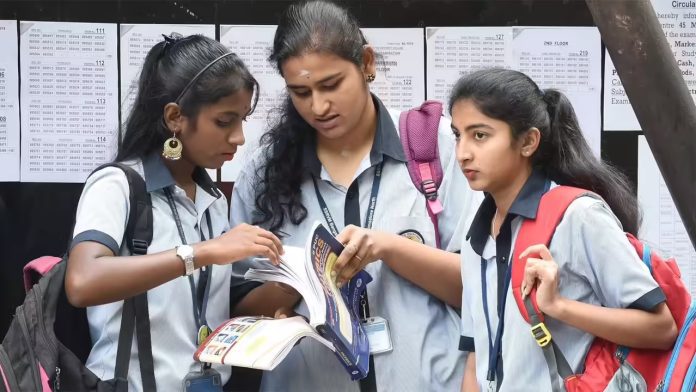 Schools Holiday: Big Relief for school students! Schools will remain closed for 10 days, DM's order issued Schools Holiday: Big Relief for school students! Schools will remain closed for 10 days, DM's order issued