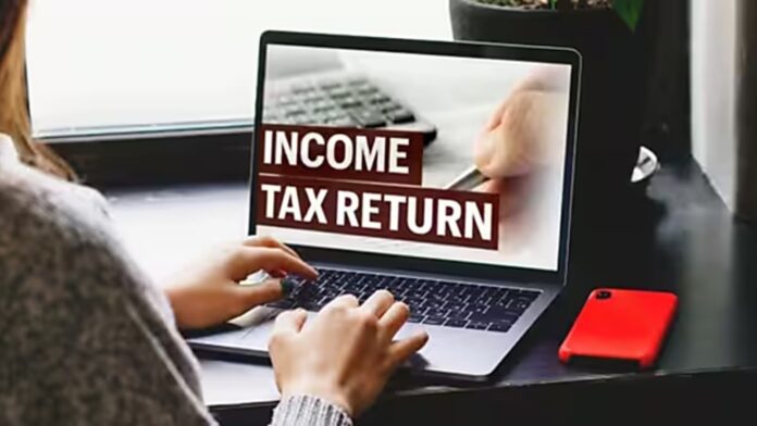 Income Tax Return: Failure to file income tax return will attract heavy penalty, file ITR now Income Tax Return: Failure to file income tax return will attract heavy penalty, file ITR now