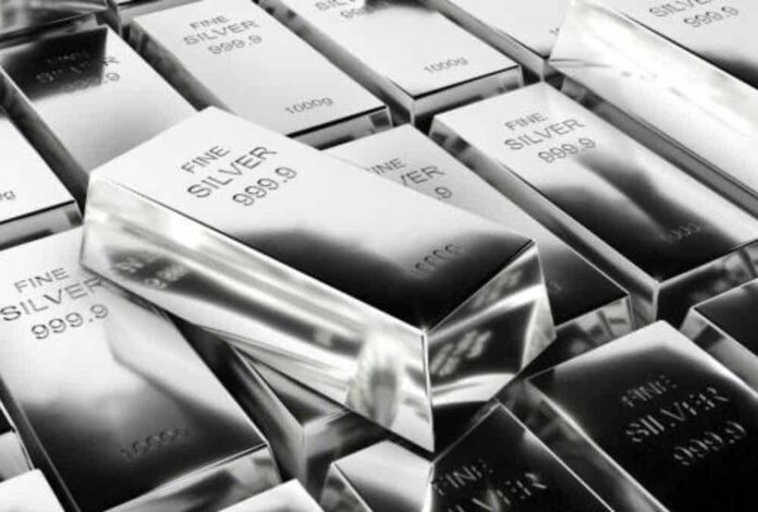 Silver Price Fall: Silver fell so much in two days, today it fell by ₹10000, know the price of 1kg before buying. Silver Price Fall: Silver fell so much in two days, today it fell by ₹10000, know the price of 1kg before buying.