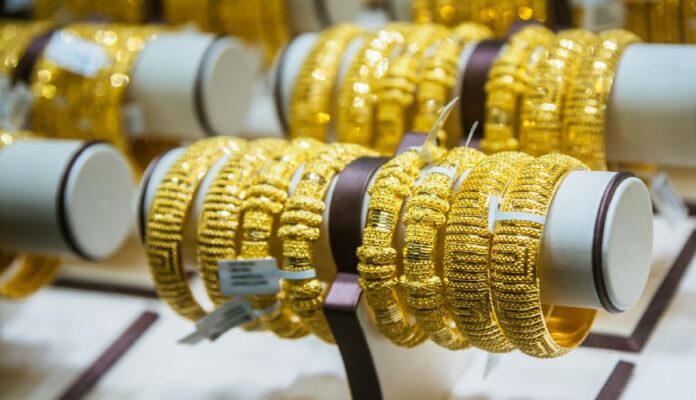 Gold Price Today: Gold prices rise ahead of Dhanteras, crossing ₹129,000/10 grams in Delhi Gold Price Today: Gold prices rise ahead of Dhanteras, crossing ₹129,000/10 grams in Delhi