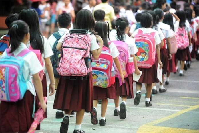 School Holiday: Schools closed in many states including Delhi, UP and Punjab, know where and for how long the holiday is. School Holiday: Schools closed in many states including Delhi, UP and Punjab, know where and for how long the holiday is.