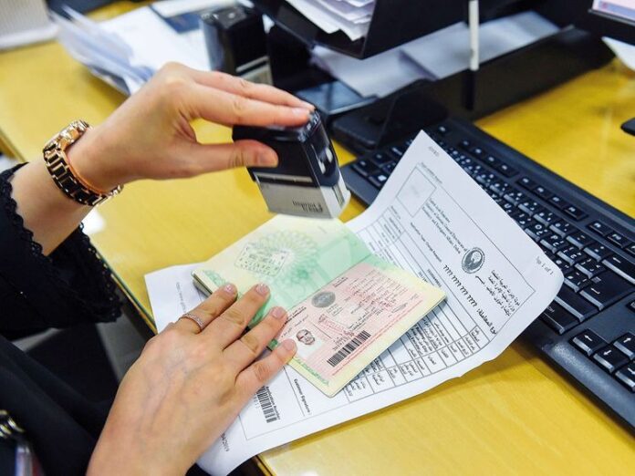 Visa Ban: UAE suspends tourist and work visa applications for these countries: Know the full details of the visa ban Visa Ban: UAE suspends tourist and work visa applications for these countries: Know the full details of the visa ban