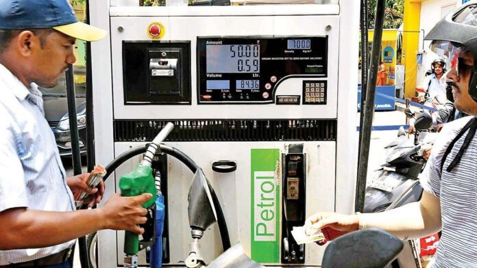 Petrol Diesel Price: New petrol and diesel rates released across the country, know the new rates in your city Petrol Diesel Price: New petrol and diesel rates released across the country, know the new rates in your city