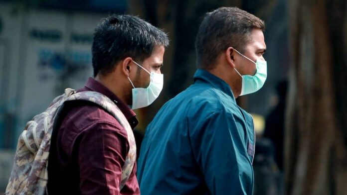 Delhi Weather: Delhi's air turns toxic again, pollution wreaks havoc with winter