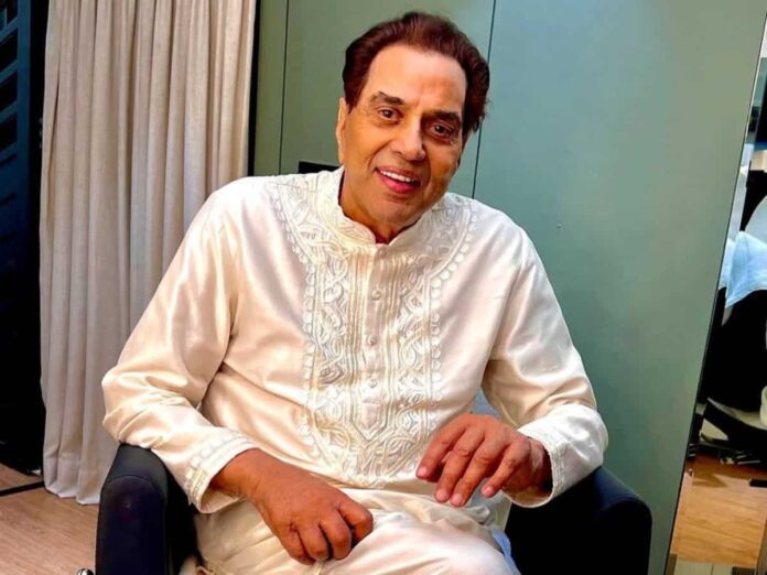 Dharmendra's Last Rites: Veteran Bollywood actor Dharmendra is no more, died at the age of 89 Dharmendra's Last Rites: Veteran Bollywood actor Dharmendra is no more, died at the age of 89