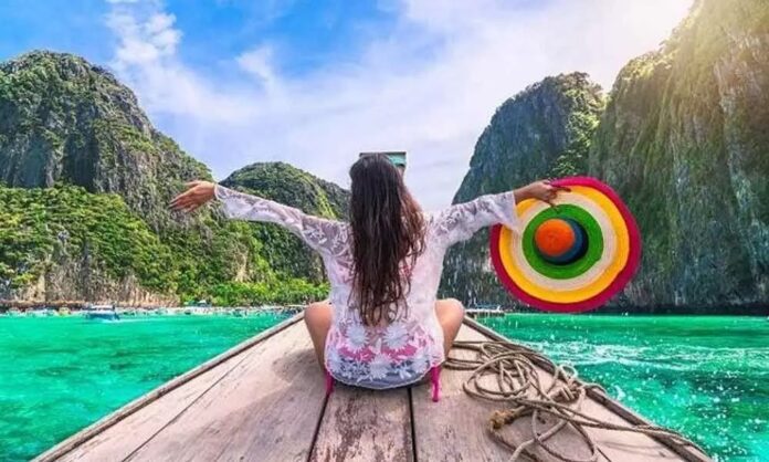 Long Weekend 2026 14