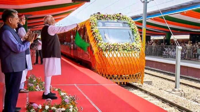 Launch date of Vande Bharat Sleeper and 7 Amrit Bharat trains confirmed, PM Modi will flag off, know details Launch date of Vande Bharat Sleeper and 7 Amrit Bharat trains confirmed, PM Modi will flag off, know details