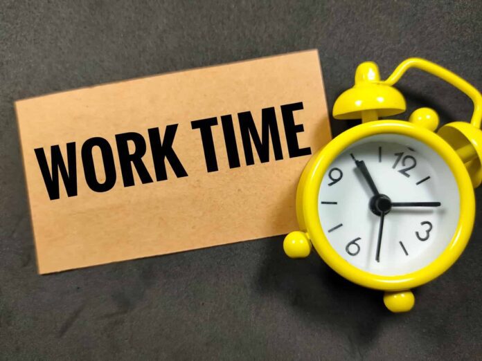 Work time increased: Now 10 hours of work will be required in companies and shops, new act implemented