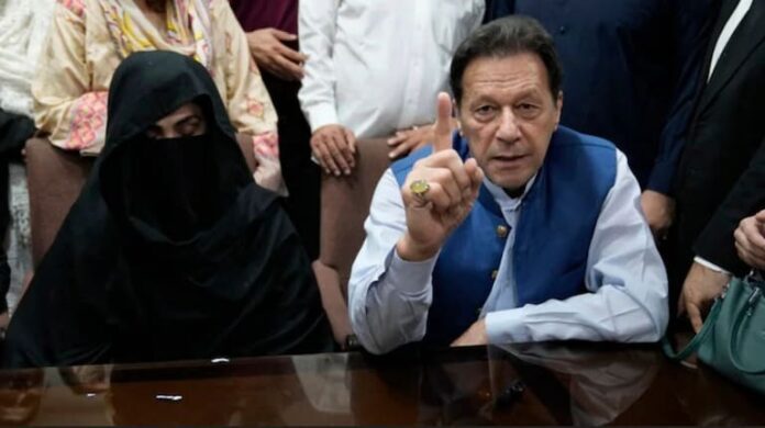 Imran Khan: Imran Khan and his wife Bushra Bibi sentenced to 17 years in prison, special court pronounces verdict in Toshakhana case Imran Khan: Imran Khan and his wife Bushra Bibi sentenced to 17 years in prison, special court pronounces verdict in Toshakhana case
