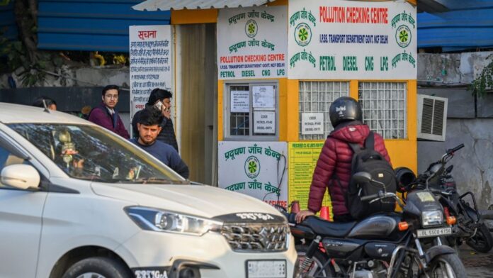 Government takes strict action against pollution in Delhi, vehicles without PUCC will not run till further orders.