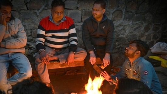 IMD Cold Alert Dense fog likely to prevail in Uttar Pradesh for the next seven days; cold to intensify in North India IMD Cold Alert Dense fog likely to prevail in Uttar Pradesh for the next seven days; cold to intensify in North India