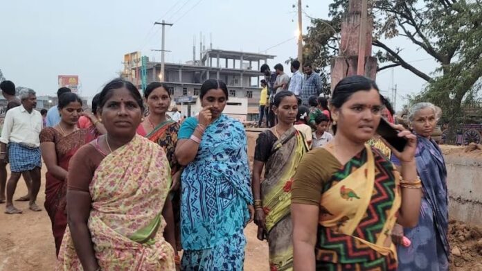 Interest-Free Loan: Government is offering these women an interest-free loan of up to ₹5 lakh; learn how to apply. Interest-Free Loan: Government is offering these women an interest-free loan of up to ₹5 lakh; learn how to apply.