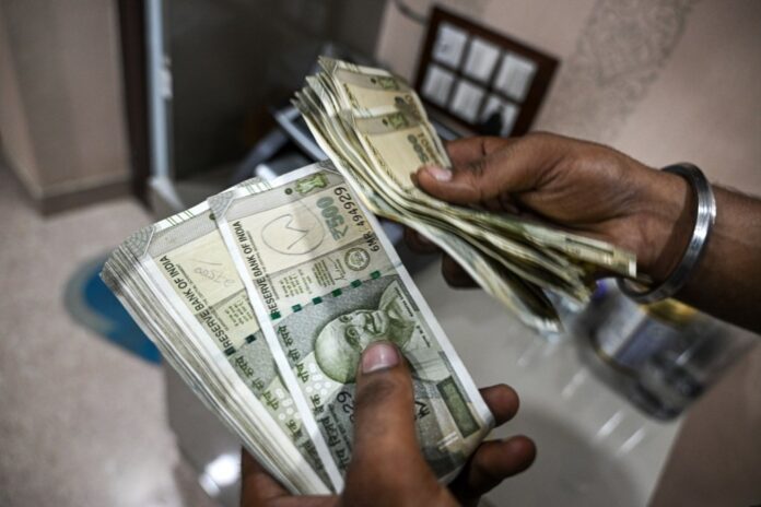 DA hiked: Good News! DA hiked by 4% for these government employees, check details DA hiked: Good News! DA hiked by 4% for these government employees, check details