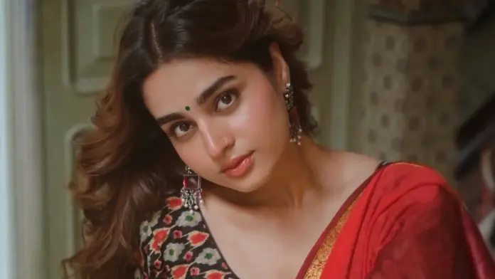 Ayesha Khan expressed her pain and said, 'I get rape threats every day'