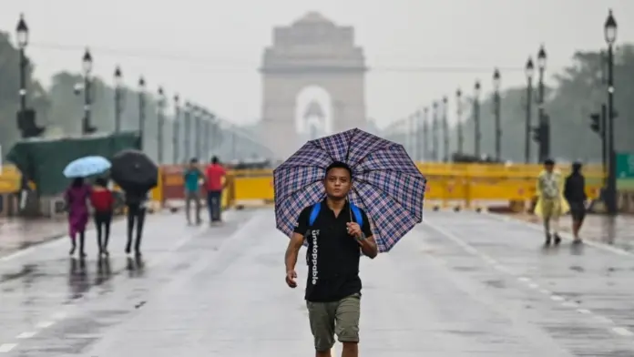 Delhi Weather Today: Dust storm changes weather in Delhi, now rain is expected, IMD issues yellow alert