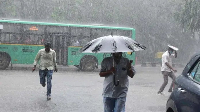 IMD Rainfall Alert: Warning of heavy rains accompanied by storms in over 10 states; heatwave conditions expected in these areas.