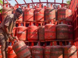 Book LPG cylinders cheaply, getting this card will give you 10% benefit every month
