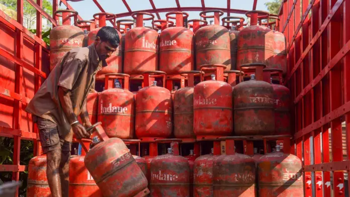 New LPG cylinder prices released, know the rates in your city