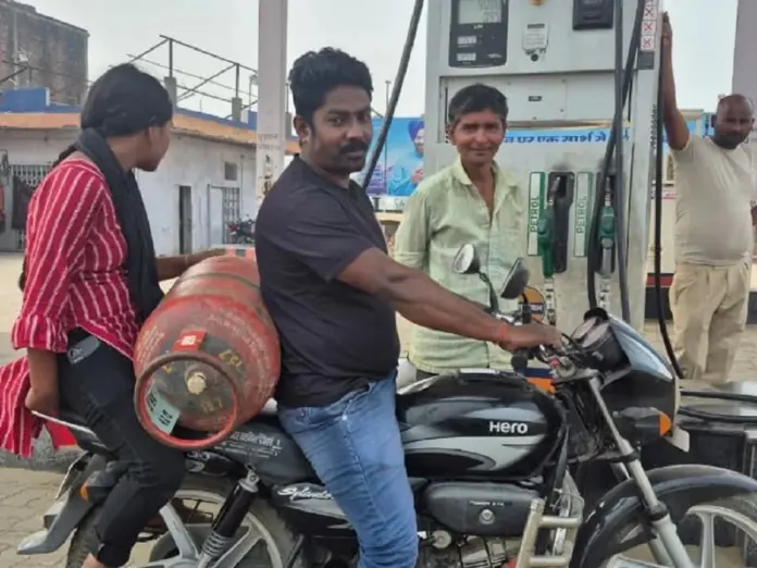 New prices of petrol, diesel and LPG have been updated, check them before leaving home today.