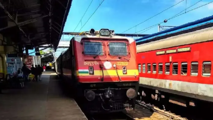 Ticket Refund Rules IRCTC will give full refund if the train is delayed by 3 hours. Learn the rules and the complete process of filing TDR.