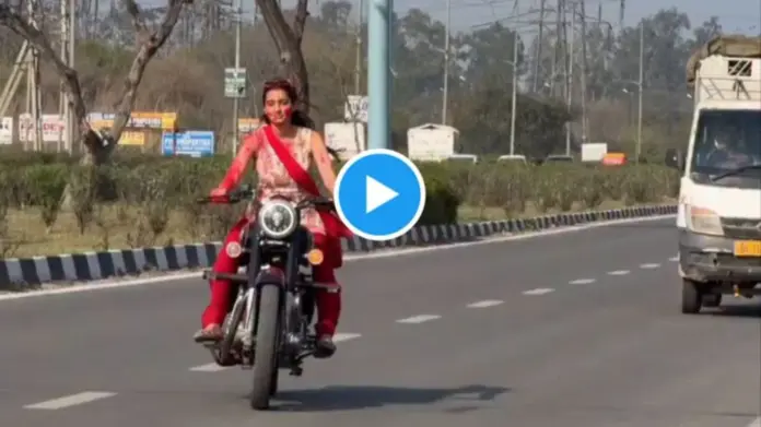 Video of girl doing stunts on bike goes viral, people comment on it