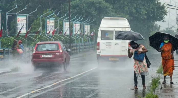 Heavy Rain Alert Issued for 10 States, Including UP, Bihar, and Delhi; Check the Weather Forecast