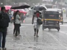 IMD Weather Update Alert for heavy rainfall and thunderstorms across the country until April 5 due to a Western Disturbance; check the IMD forecast.