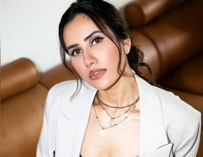 Sonali Sehgal crossed all limits, shared a bo*ld photo wearing a bik*ini, fans went crazy after seeing the pictures